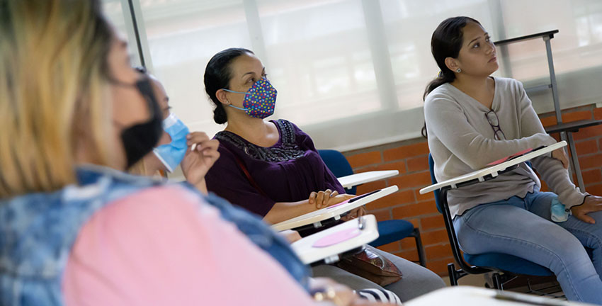 UNISANGIL cerró el mes de las madres con un taller para ellas
